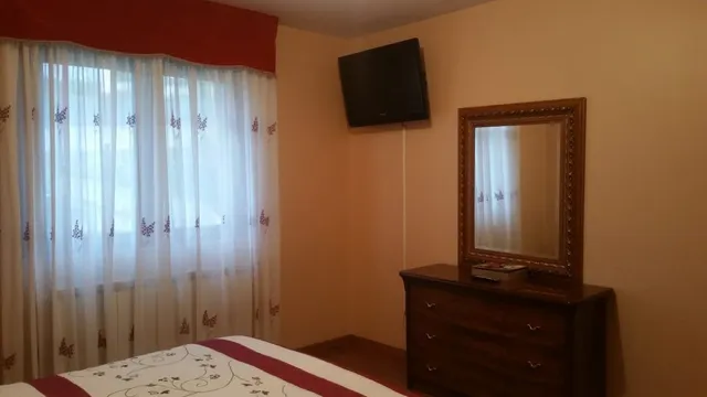 CHALET PAREADO EN VENTA EN STA. MARIA DE FIGUEIRAS — 5