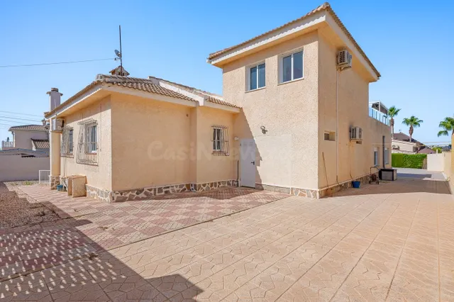 Villa 3 habitaciones 250m² en venta - Centro de la Ciudad Quesada — 49