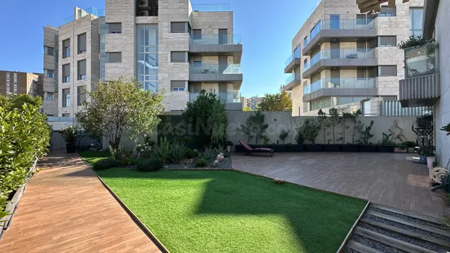 Piso en via hispanidad 131 — 2