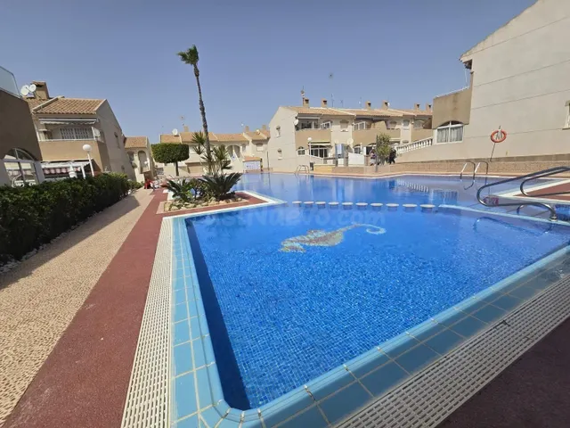Casa de una sola planta en Aguas Nuevas con 2 dormitorios, 1 - foto 4