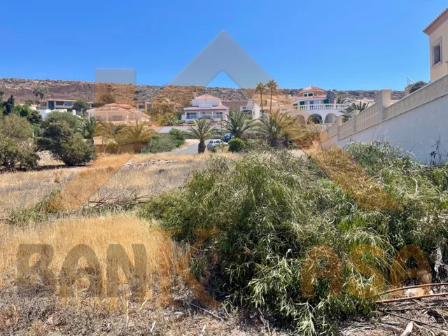 SUELO URBANO EN LOS ALCORES DE 873 METROS — 13