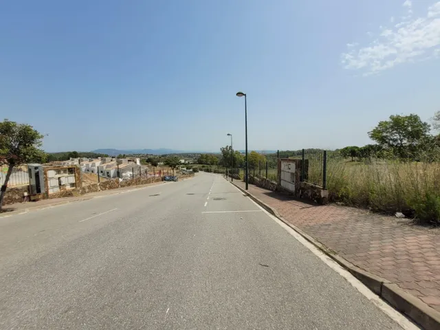 Terreno edificable con proyecto y permiso de obra vigente en Sant Esteve Sesrovires — 11