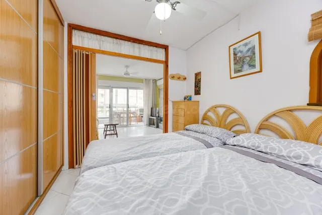 Apartamento de 1 dormitorio con parking comunitario a 240m de la Playa de La Mata — 10