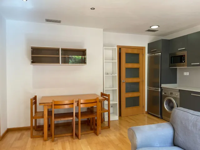 Planta baja con gran patio en el centro de Sant Feliu de LLobregat. — 9