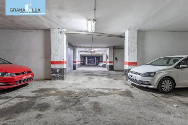 Garaje doble en venta en Urbanización Parque del Genil – Gra - foto 5