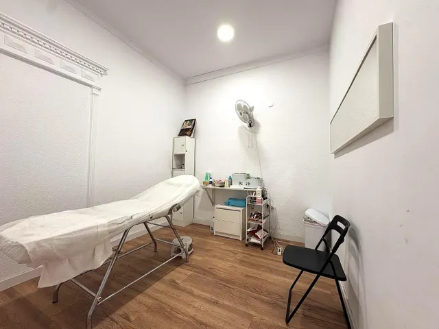 Traspaso de centro de estética en Quart de Poblet — 4