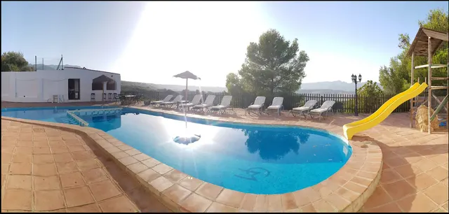 Chalet 7 habitaciones 410m² en venta - Centro — 24
