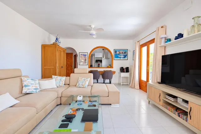 Villa con piscina, orientación sur y vistas al mar y montaña en Calpe — 10