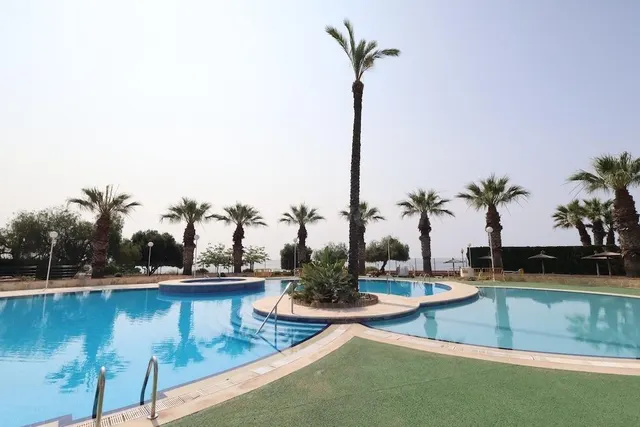 Apartamento turistico bajo en Aguamarina. - foto 4