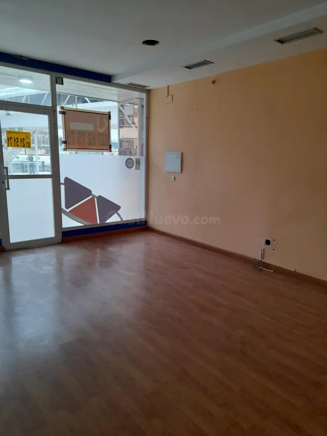 Se alquila local comercial en el Descubrimiento - foto 2