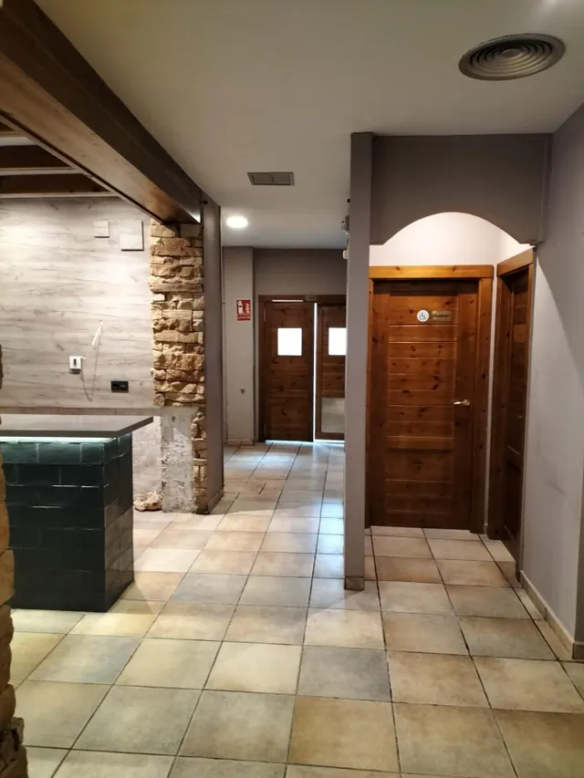 EN VENTA LOCAL COMERCIAL CON INQUILINOS — 21