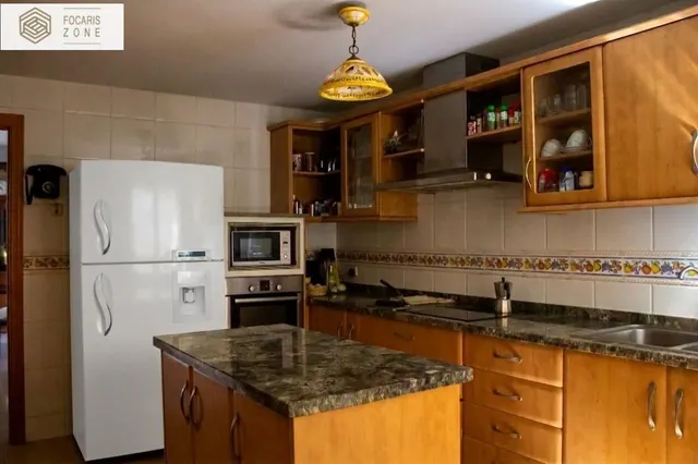 PRECIOSO CHALET PAREADO JUNTO AL MAR — 26