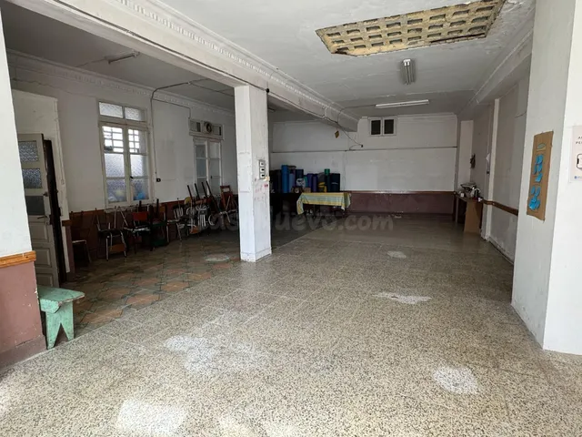 SE VENDE LOCAL COMERCIAL DE 120 M2 EN EL CENTRO DE AS NOGAES - foto 3