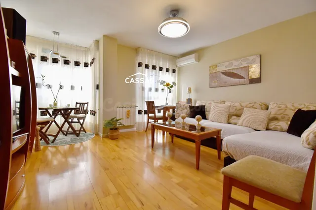 ZONA CARRETERA DE LOECHES -Piso de 2 habitaciones y 2 baños. - foto 3