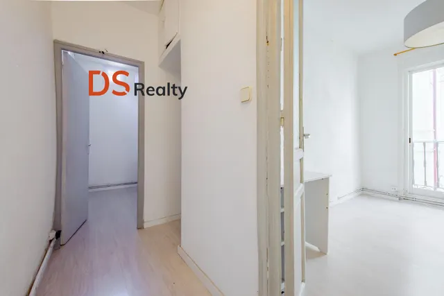 Ds realty presenta | piso 3+1 con dos balcones en malasaña. — 25