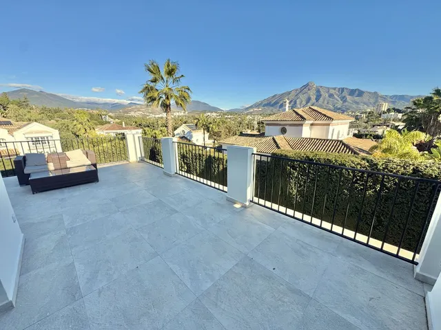 Chalet 5 habitaciones 220m² en venta - Marbella — 21