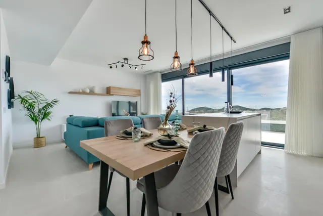FABULOSO ÁTICO EN RESIDENCIAL DE LUJO CON VISTAS AL MAR EN FINESTRAT. — 9