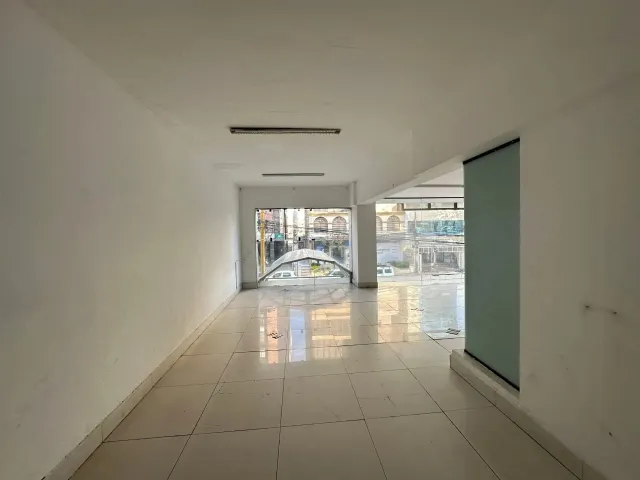 Local comercial 200m² en alquiler - Central norte — 15