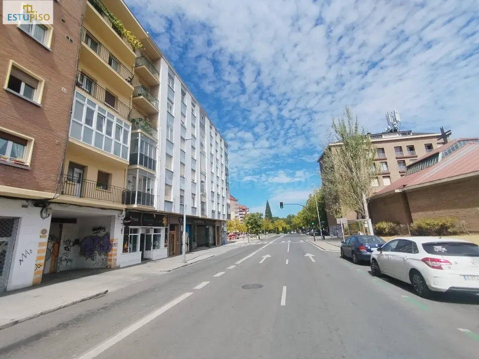 BUENA PLAZA DE GARAJE EN AVENIDA JUDIMENDI
