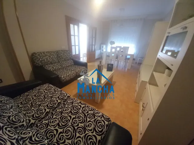 *155.000€* inmobiliaria la mancha vende adosado en Barrax (Albacete). — 9