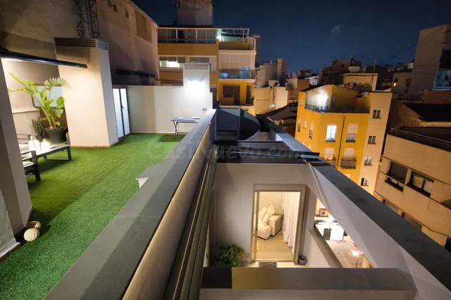 Ático con gran terraza y solárium privado en el corazón de Alicante — 5