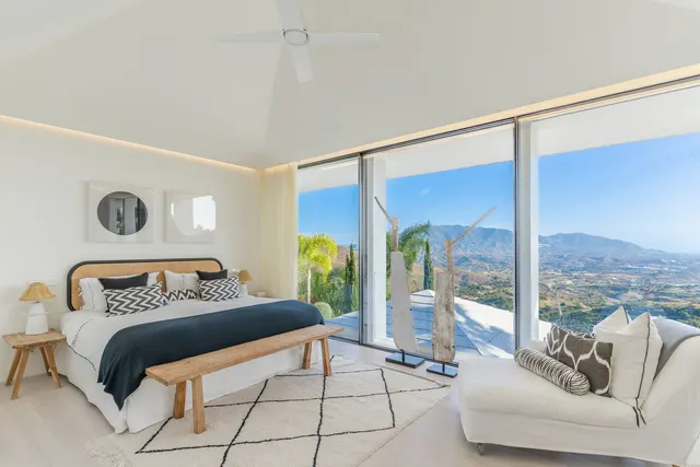 Chalet 6 habitaciones 437m² en venta - Marbella — 24