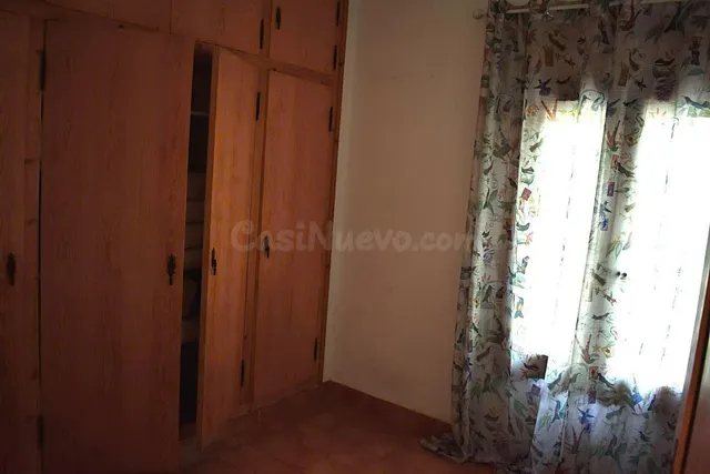 Chalet con piscina, jardín y 2 almacenes grandes cerca de la playa Vinaròs. — 15