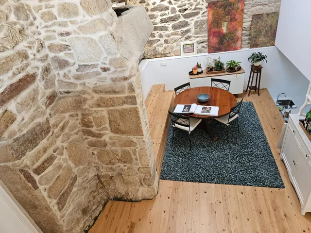 CONJUNTO ARQUITECTÓNICO REFORMADO EN PLENA RIA DE MUROS CON VARIOS PREMIOS DE ARQUITECTURA — 30