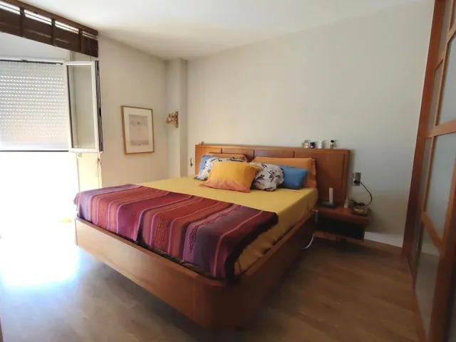 Piso en el centro para entrar a vivir. exterior y con plaza de aparcamiento. — 25