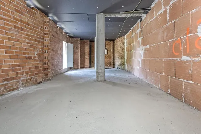 SE VENDE LOCAL COMERCIAL EN MANRESA - foto 4