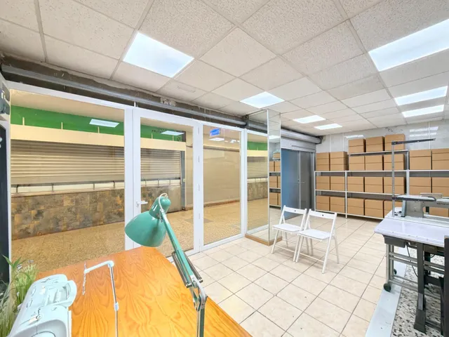 SE VENDE AMPLIO LOCAL EN PLENA ACTIVIDAD EN EL MERCADO LAS FUENTES - ZARAGOZA — 8