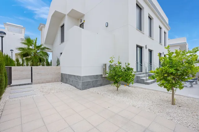 Planta baja 2 habitaciones 79m² en venta - Centro de la Ciudad Quesada — 26