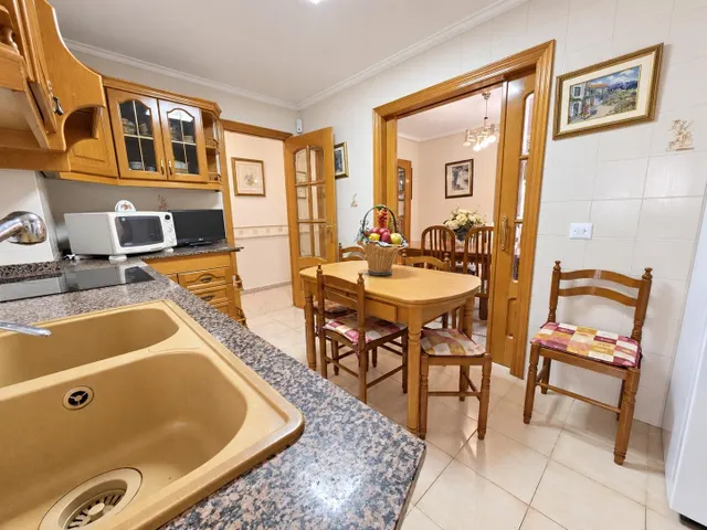 Amplio piso de 3 habitaciones junto a la Glorieta y el puerto de Santa Pola — 17