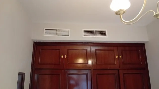 Centro San Vicente, calle Torneo, junto al Río. Excelente apartamento amueblado se alquila. Ascensor. — 24