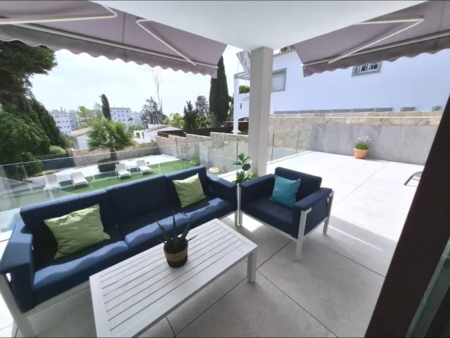 Exclusiva villa independiente reformada en el pinar, Torremolinos — 7