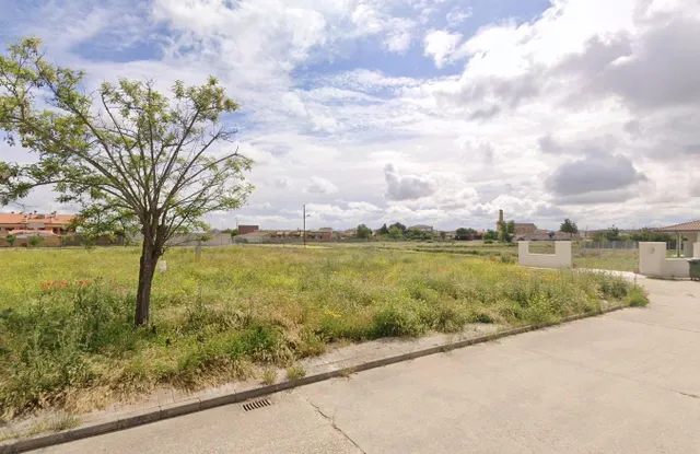 Urbis te ofrece un solar en venta en Cantalapiedra, Salamanca. — 7