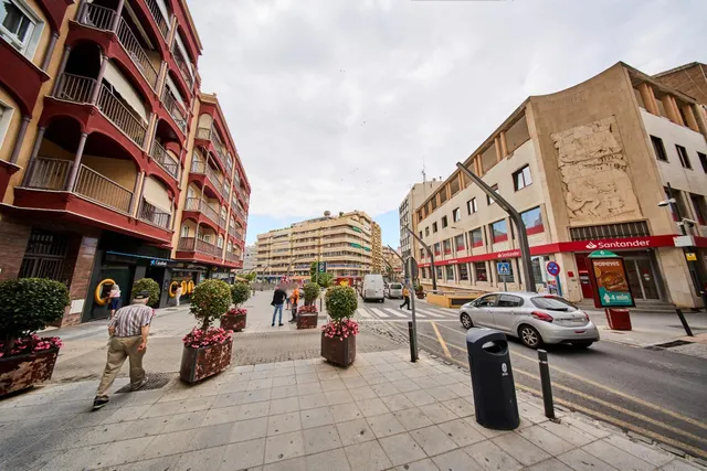 EXCLUSIVA VIVIENDA REFORMADA EN PLENO CENTRO DE MOTRIL – CAL - foto 4
