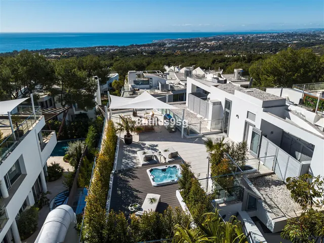 Adosado 4 habitaciones 486m² en venta - Marbella