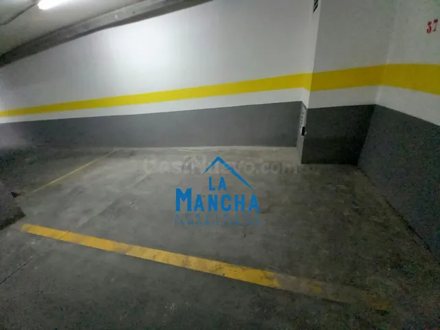 *70€ MENSUALES*. INMOBILIARIA LA MANCHA ALQUILA PLAZA DE GARAJE EN BARRIO INDUSTRIA. — 5