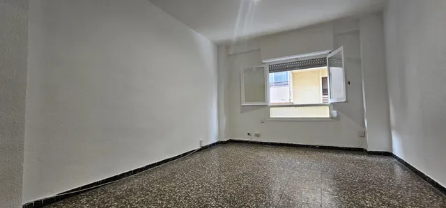 Acogedor Piso en Venta en San Blas, Alicante por €159,000 — 11