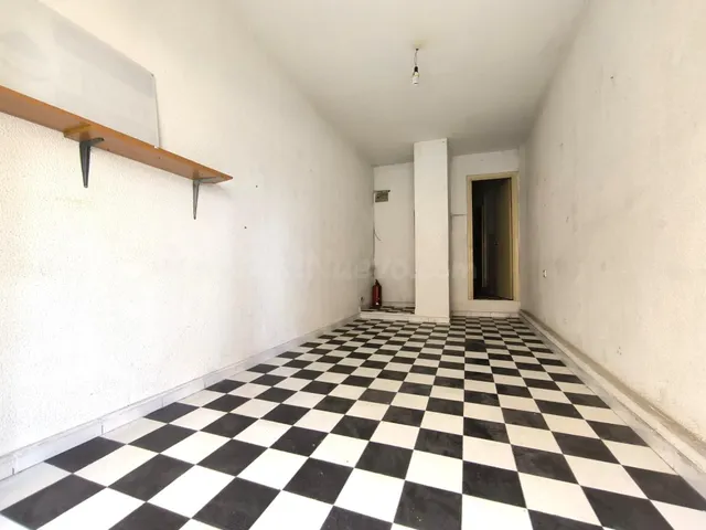 LOCAL COMERCIAL 21 M2 EN VENTA. MASIP - ERIA
