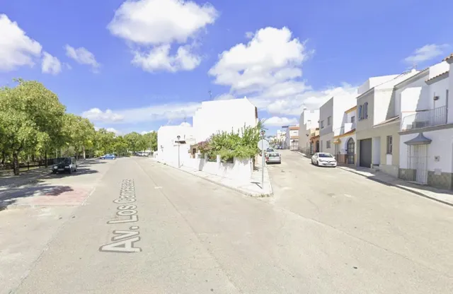 VIVIENDA EN PARADAS