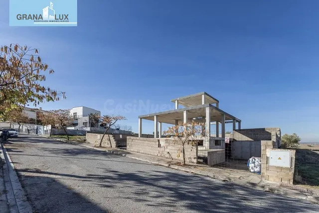 Parcela exclusiva con estructura de Chalet independiente y p - foto 3