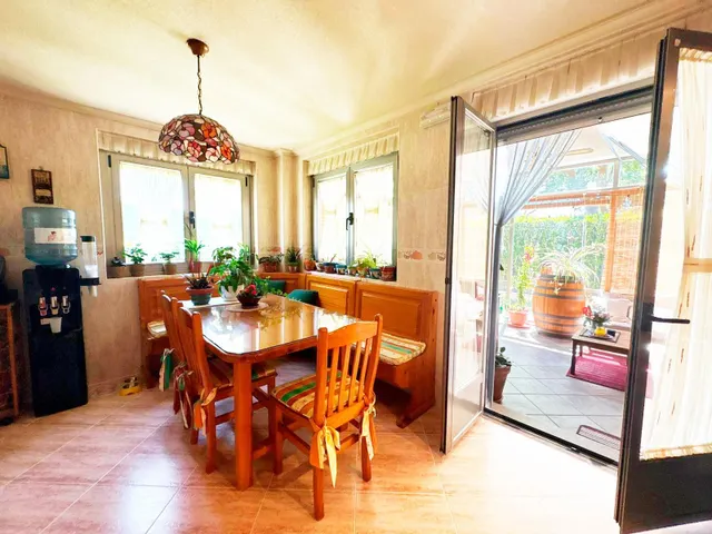Urbis te ofrece un chalet en venta en la zona de Los Almendros, Villamayor, Salamanca. — 30
