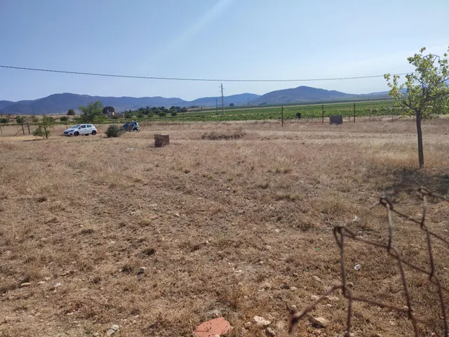 TERRENO CON 2 CASAS DE APEROS — 10