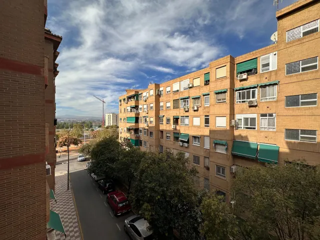 Piso 4 habitaciones 127m² en venta - La Chana — 34