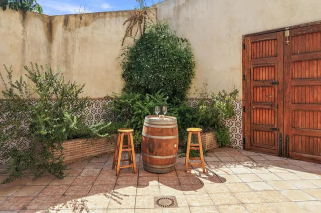 Finca rústica con vivienda reformada, piscina y cultivo ecólógico — 42