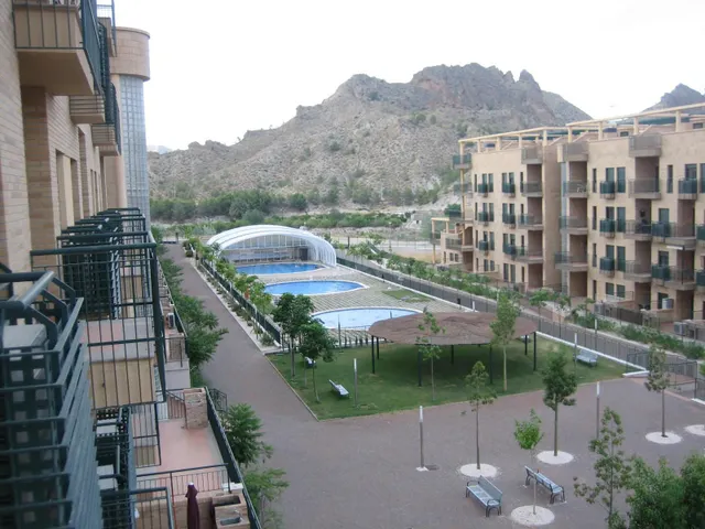 Se vende piso en Archena, 2 dormitorios, 2 baños, y grandes 