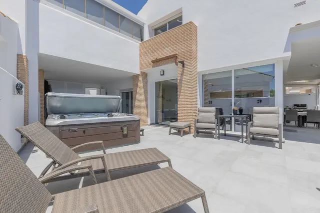 Chalet 4 habitaciones 314m² en venta - Centro — 36