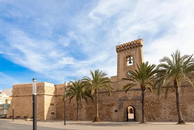 Inmueble con 3 estudios independientes en Santa Pola — 21